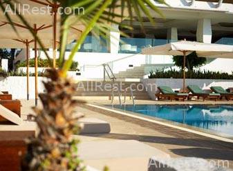 Londa Beach Hotel 8